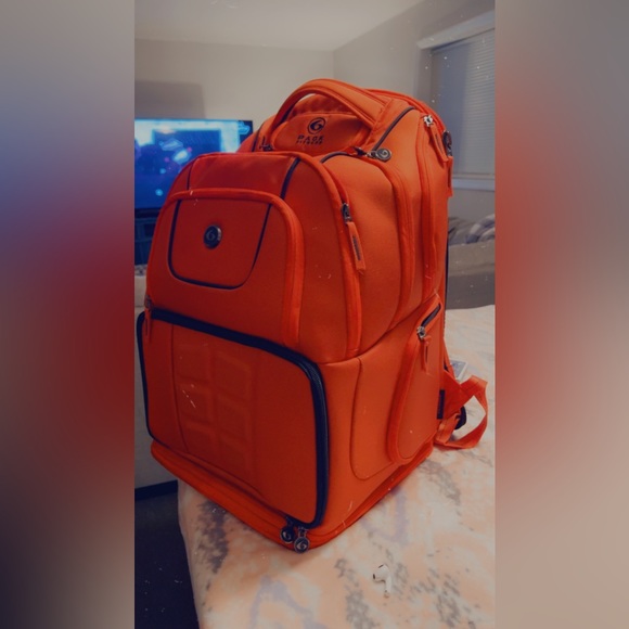 Six pack bags - Picture 1 of 8